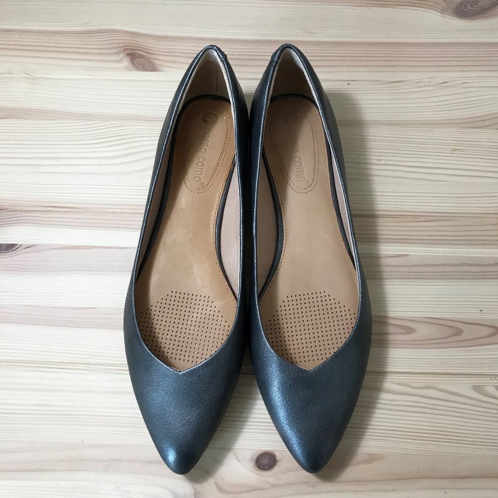 Corso Como Jullia Leather Flats - Size 8,5 - NIB
